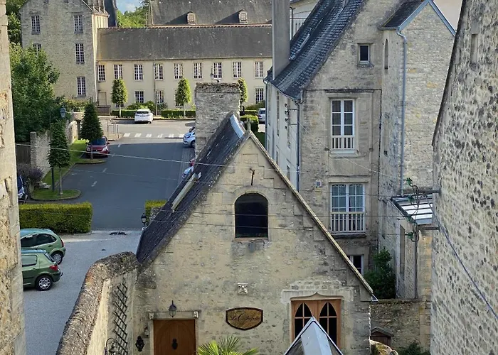 Le Clos De La Chapelle 3* באיו