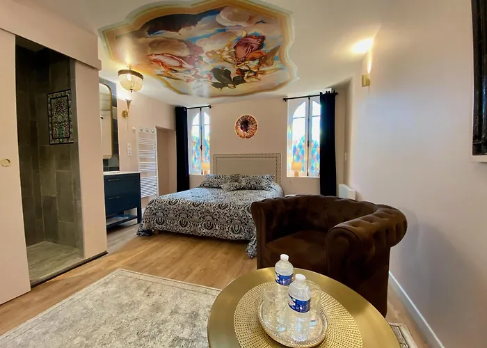 Le Clos De La Chapelle באיו