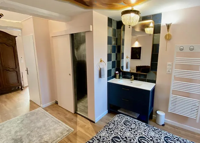 Le Clos De La Chapelle בית הארחה באיו