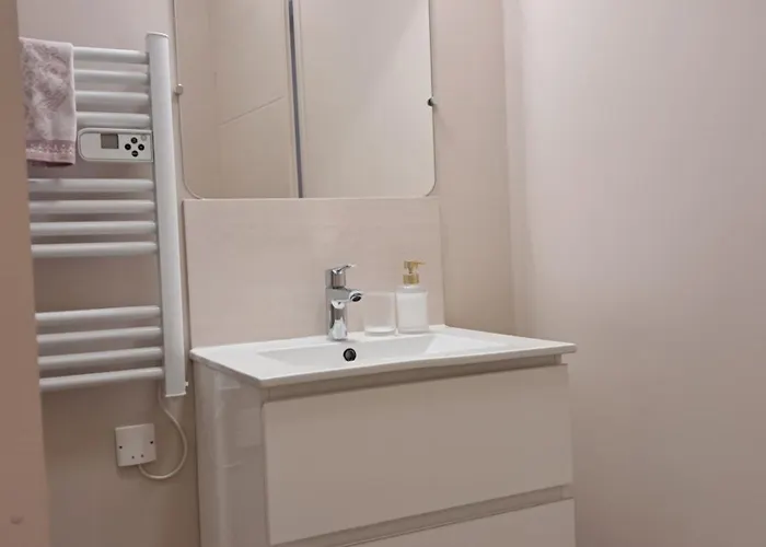 Le Clos De La Chapelle בית הארחה