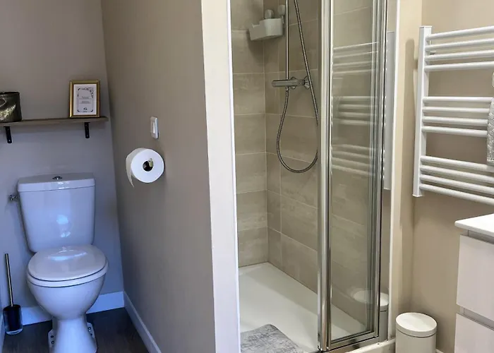 Le Clos De La Chapelle בית הארחה 3*