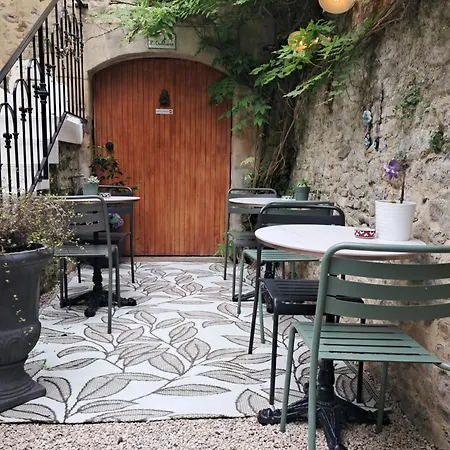 Penzion Le Clos De La Chapelle 4*